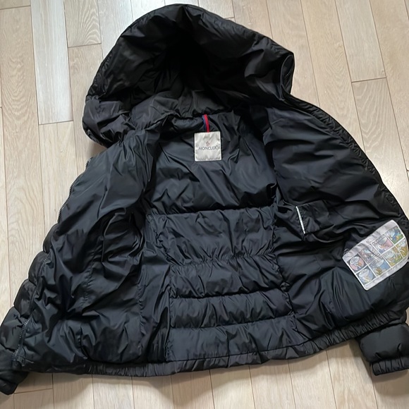 COPY - Moncler coat - Picture 9 of 12